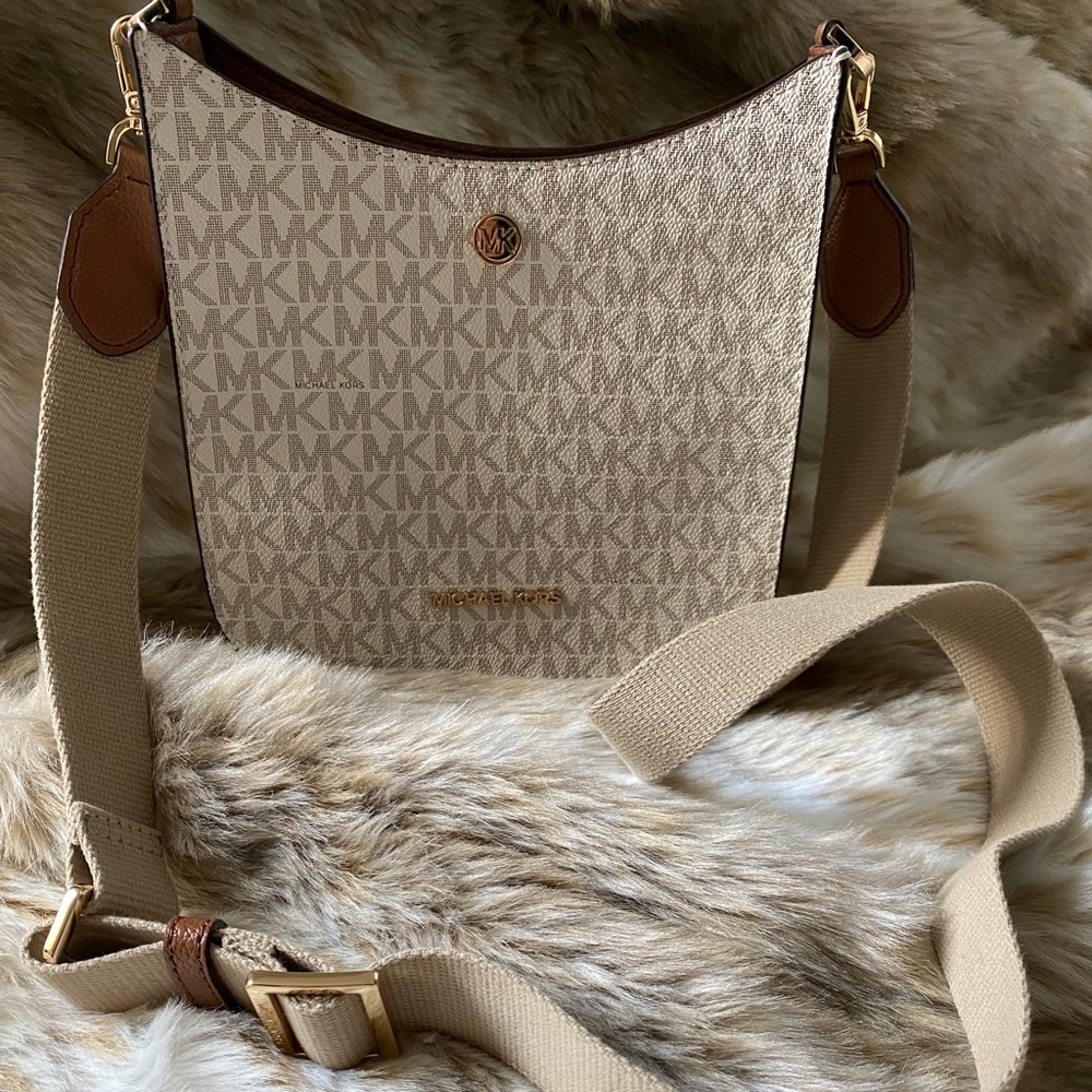 Michael Kors Crossbody Purse